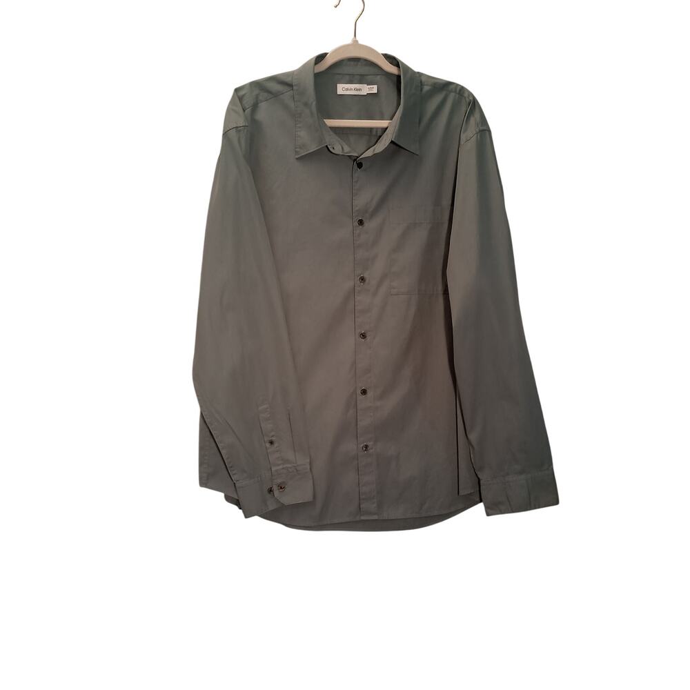Calvin Klein Sage Green Lg Sleeve ButtonUp Shirt Classic Collar Chest Pocket NWT